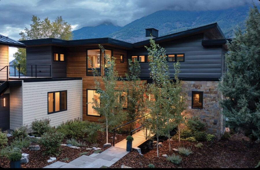 Landscaping Techniques That Enhance Mountain Views